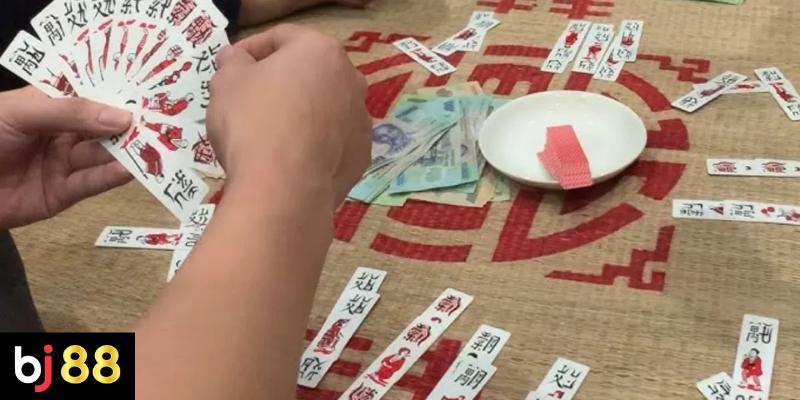 C&aacute;ch Chơi B&agrave;i Chắn Giỏi: Kỹ thuật đọc b&agrave;i đối thủ
